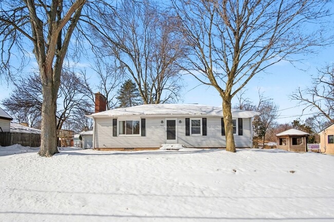 1421 Ball Ave NE in Grand Rapids, MI - Building Photo - Building Photo