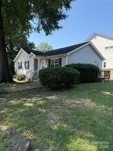 517 Iverson Way in Charlotte, NC - Building Photo - Building Photo