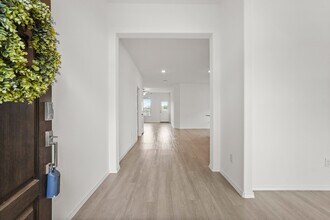 9919 Willow Crown Ln in Richmond, TX - Foto de edificio - Building Photo