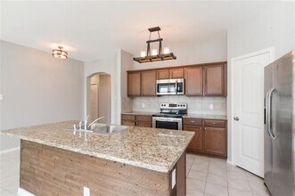 1406 Slate St in Princeton, TX - Building Photo - Building Photo