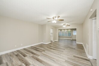 1023 San Pedro Dr in Dunedin, FL - Building Photo - Building Photo