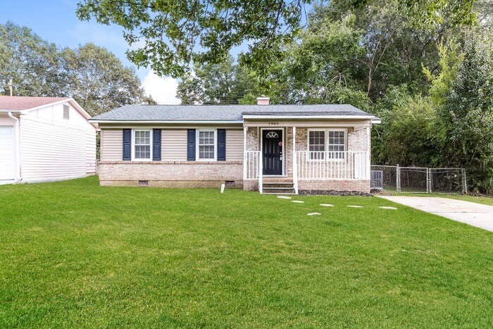 1905 State Rd S-42-3392 in Spartanburg, SC - Building Photo