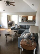 700 N Laurel Ave in Broken Arrow, OK - Building Photo - Building Photo