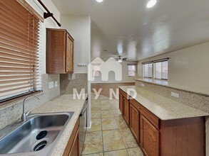 640 N Highlands Grove Ln in Sahuarita, AZ - Building Photo - Building Photo