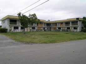 1000 Palm Trl Apartments