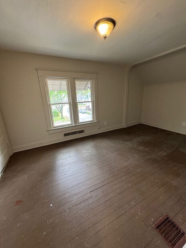 1230 Oakland St in Fort Wayne, IN - Building Photo - Building Photo