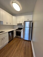 1601 W Thome Ave, Unit 3I in Chicago, IL - Building Photo - Building Photo