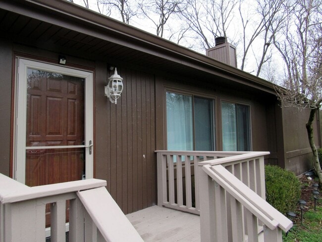 property at 114 Doral Ct