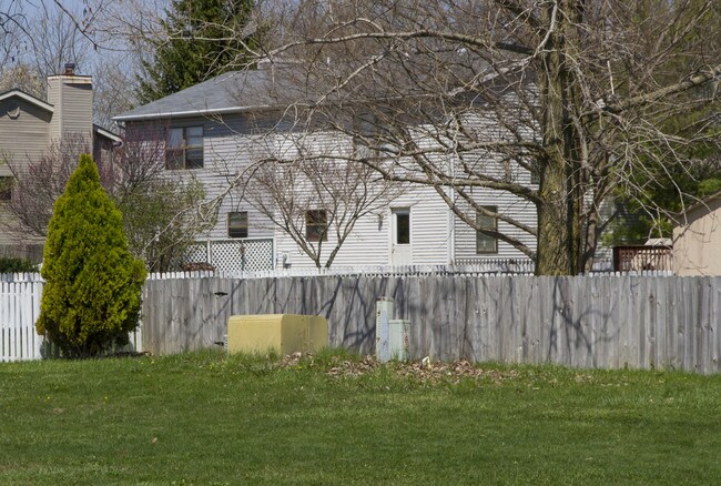 1871 Laramie Dr in Powell, OH - Foto de edificio - Building Photo