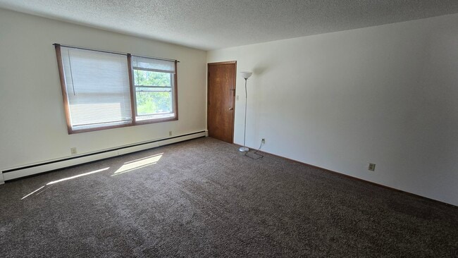 331 Heather Ln in Fredonia, WI - Building Photo - Building Photo