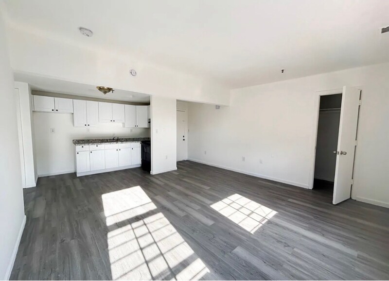 345 Washington St in Perth Amboy, NJ - Building Photo