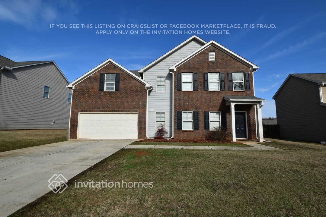 166 Forrest Hills Dr in Dallas, GA - Building Photo