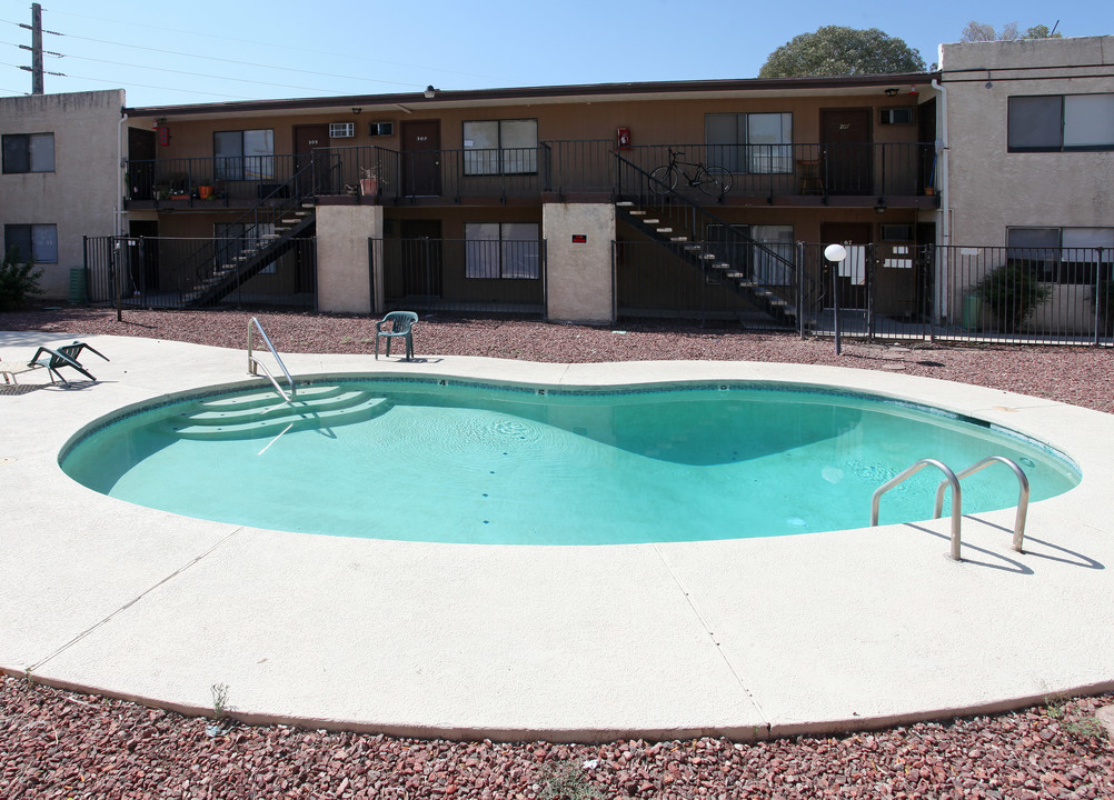 An active desert locale that's perfect for... in Tucson, AZ - Foto de edificio