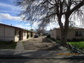 507 30th St in Bakersfield, CA - Building Photo