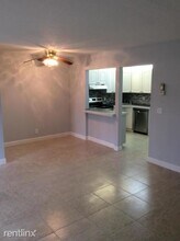 4975 Sable Pine Cir-Unit -Apt D1 in West Palm Beach, FL - Building Photo - Building Photo