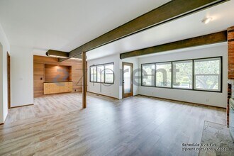 4110 44th Ave SW in Seattle, WA - Building Photo - Building Photo