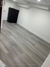 576 McLevin Ave in Toronto, ON - Building Photo - Building Photo