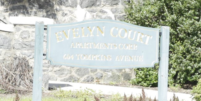 Evelyn Court Apartment in Mamaroneck, NY - Building Photo - Building Photo