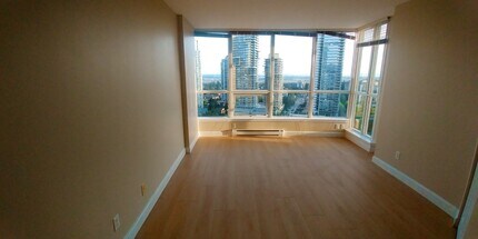 6088 Willingdon Av in Burnaby, BC - Building Photo - Building Photo