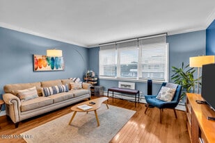 317 8th Ave in Asbury Park, NJ - Building Photo