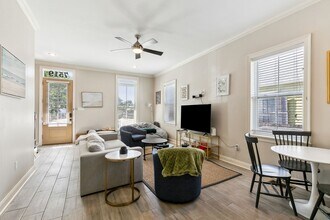 7519 Maple St in New Orleans, LA - Building Photo - Building Photo