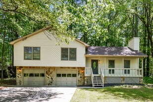2984 Leasa Ct in Marietta, GA - Building Photo
