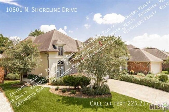 property at 10801 N Shoreline Ave