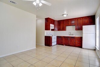 3310 NW 26th St in Fort Worth, TX - Building Photo - Building Photo