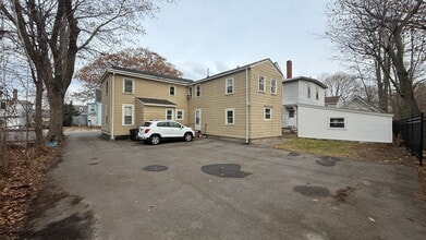 3-5 Durrell Street in Dover, NH - Building Photo - Interior Photo