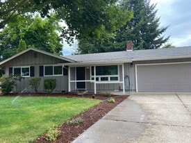 2923 Maranta St in Eugene, OR - Building Photo