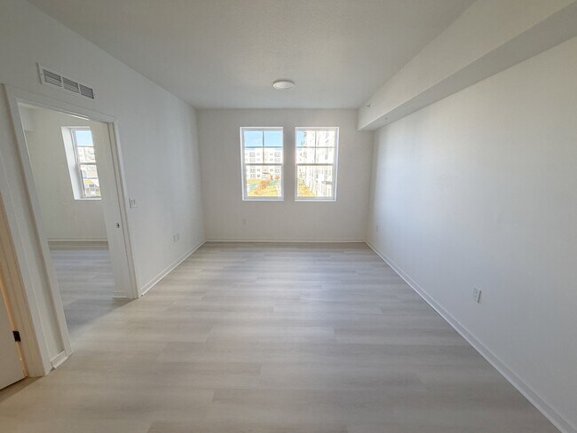 5592 Pga Blvd in Orlando, FL - Building Photo - Building Photo