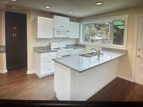 1515 E 3010 S in Salt Lake City, UT - Building Photo - Building Photo