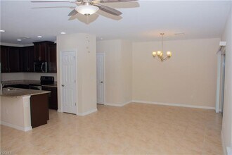 3724 Crofton Court in Ft. Myers, FL - Building Photo - Building Photo