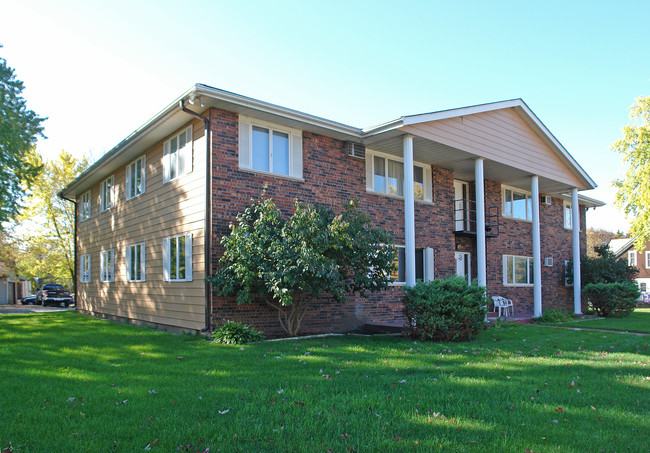 529 Main St in Waterford, WI - Building Photo - Building Photo