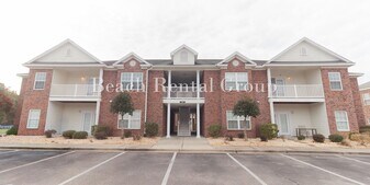 2029 Silvercrest Dr in Myrtle Beach, SC - Building Photo