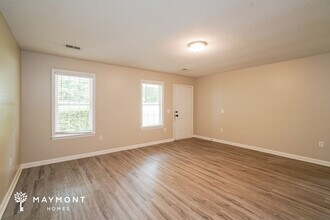 213 Taylor Dr in Lexington, SC - Building Photo - Building Photo