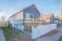 4628 Towle Ave photo'