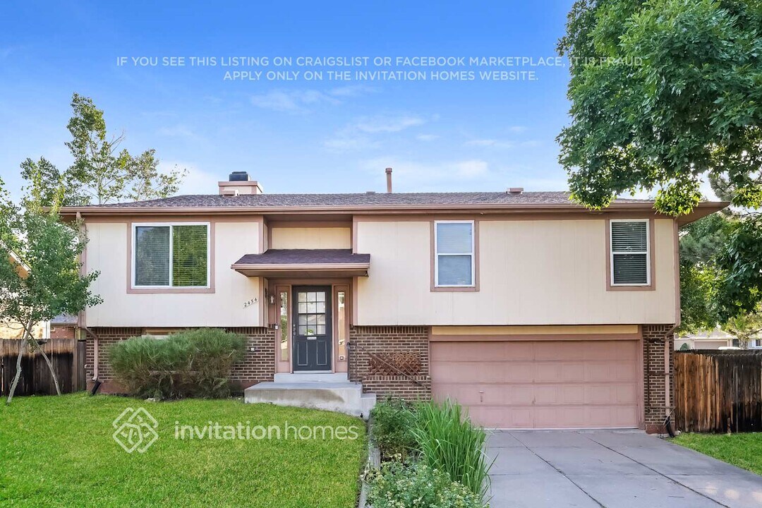 2454 S Ellis St in Lakewood, CO - Building Photo