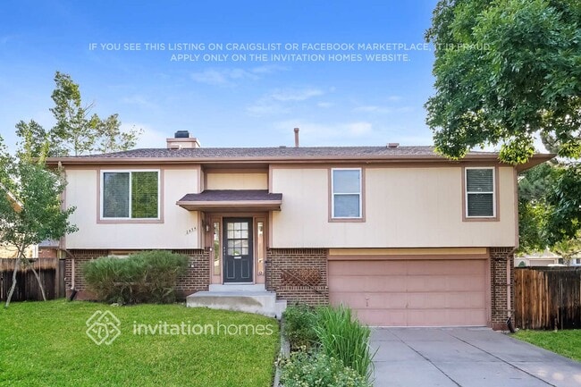 property at 2454 S Ellis St