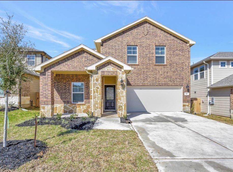 216 Cresta Cv Ct in Montgomery, TX - Building Photo