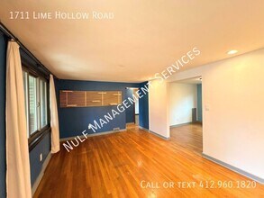 1711 Lime Hollow Rd in Pittsburgh, PA - Building Photo - Building Photo