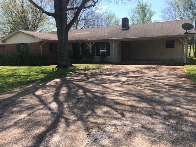 property at 2313 Evergreen St