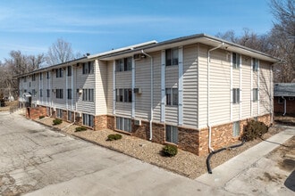 Chad Estates in Des Moines, IA - Foto de edificio - Building Photo