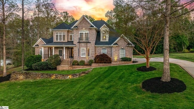 property at 127 Warren Dr