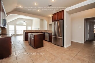 222 Vernon Dr in Rockwall, TX - Foto de edificio - Building Photo