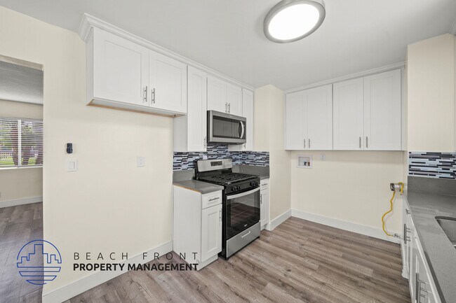 1041-1045 Gulf in Wilmington, CA - Foto de edificio - Building Photo