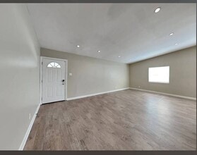 13257 E Ave W 2 in Pearblossom, CA - Building Photo - Building Photo