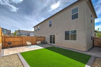 604 Selene Moon St in Reno, NV - Building Photo - Building Photo