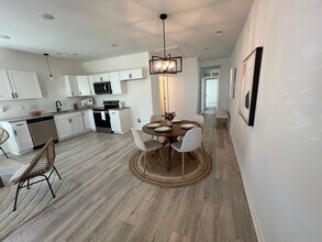 324 Bragg St in Raleigh, NC - Building Photo - Building Photo