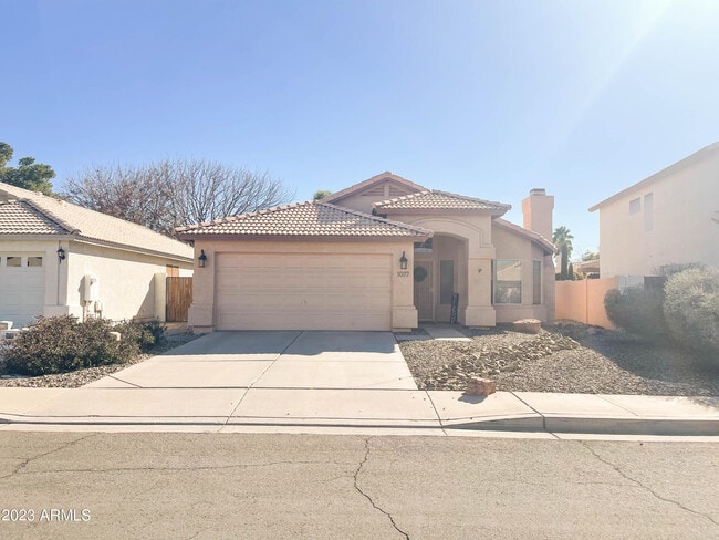 1077 W Olive Ave in Gilbert, AZ - Building Photo - Building Photo